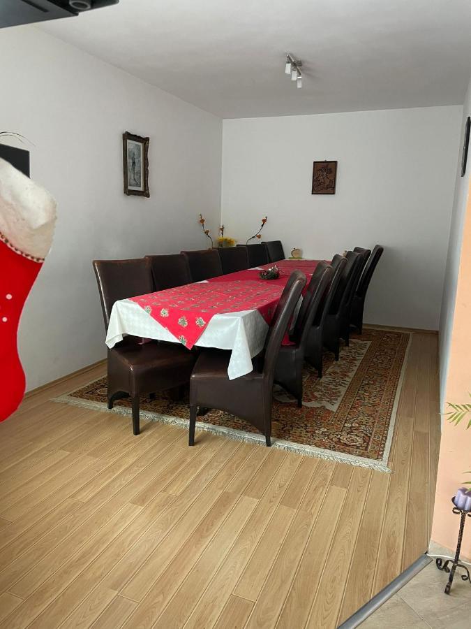 Hotel Casa De Vis Poiana Mărului Esterno foto