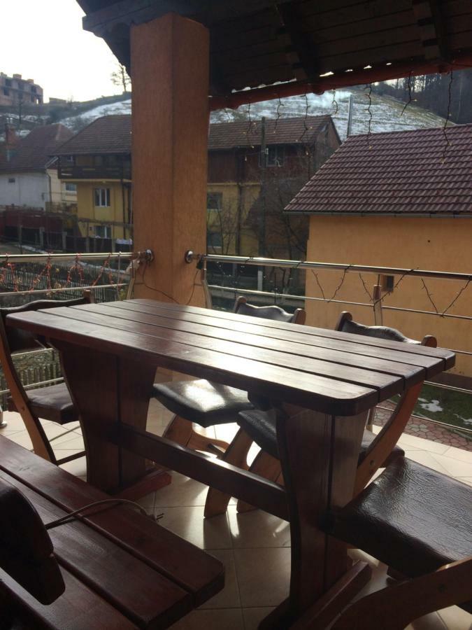 Hotel Casa De Vis Poiana Mărului Esterno foto